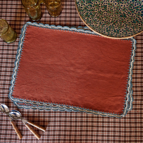 Scalloped Placemat