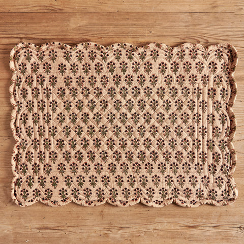 Five-Head Floral Quilted Placemat
