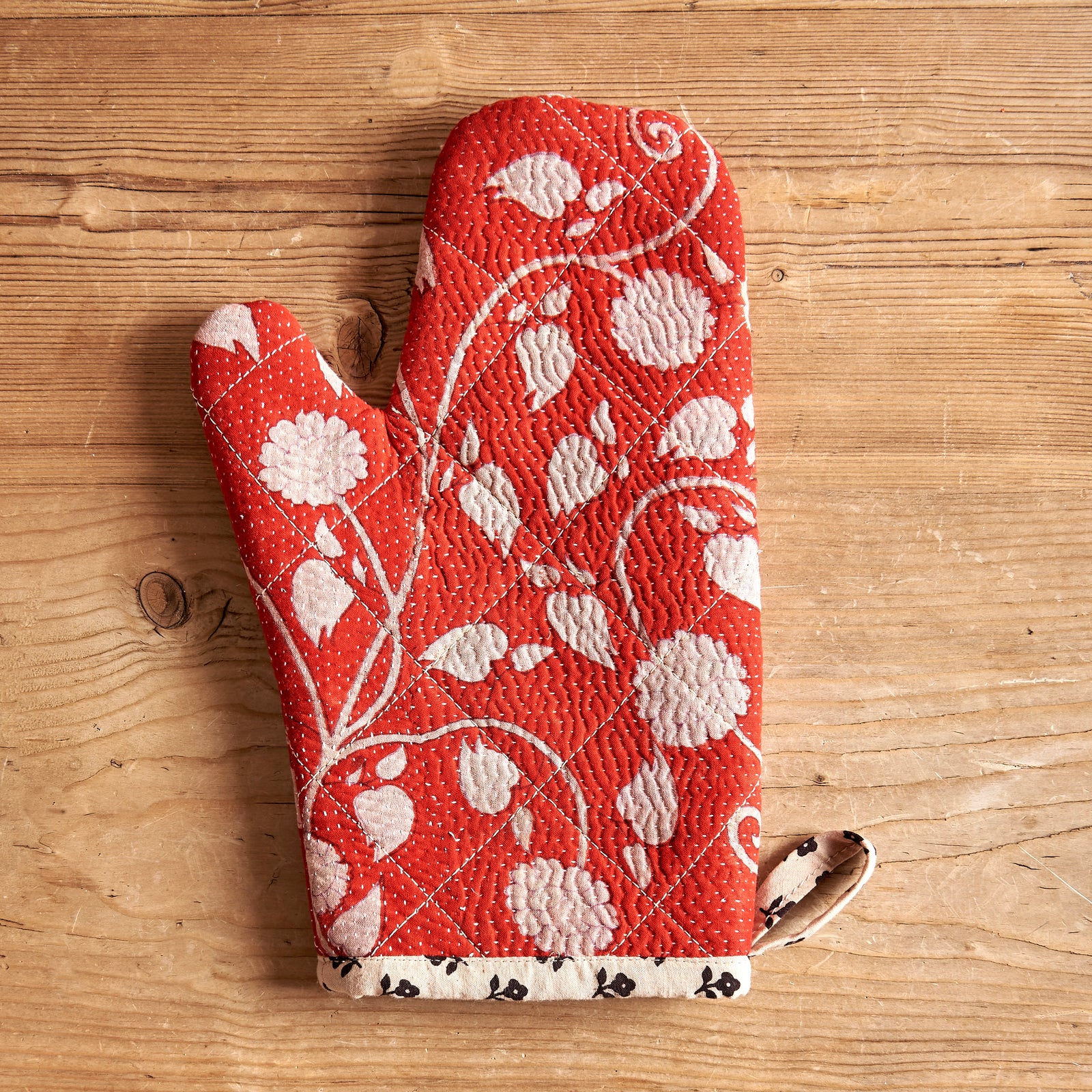 Kantha Quilt Oven Mitt Cutter Brooks