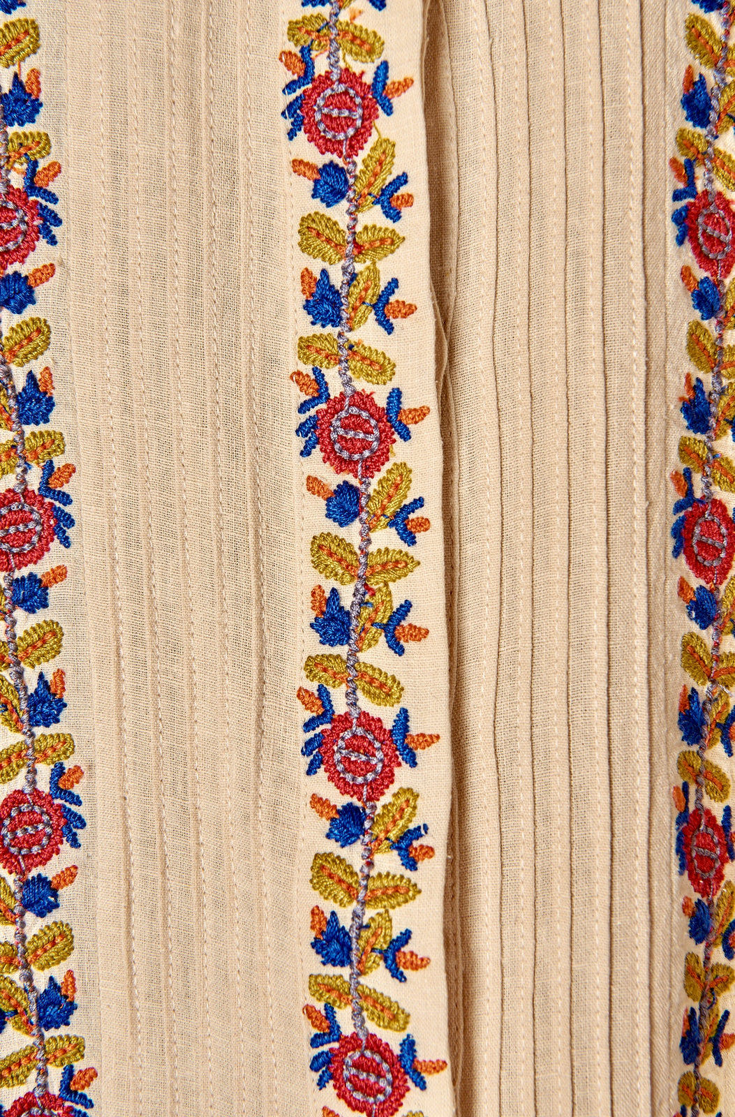 Nan Silk Embroidery Top