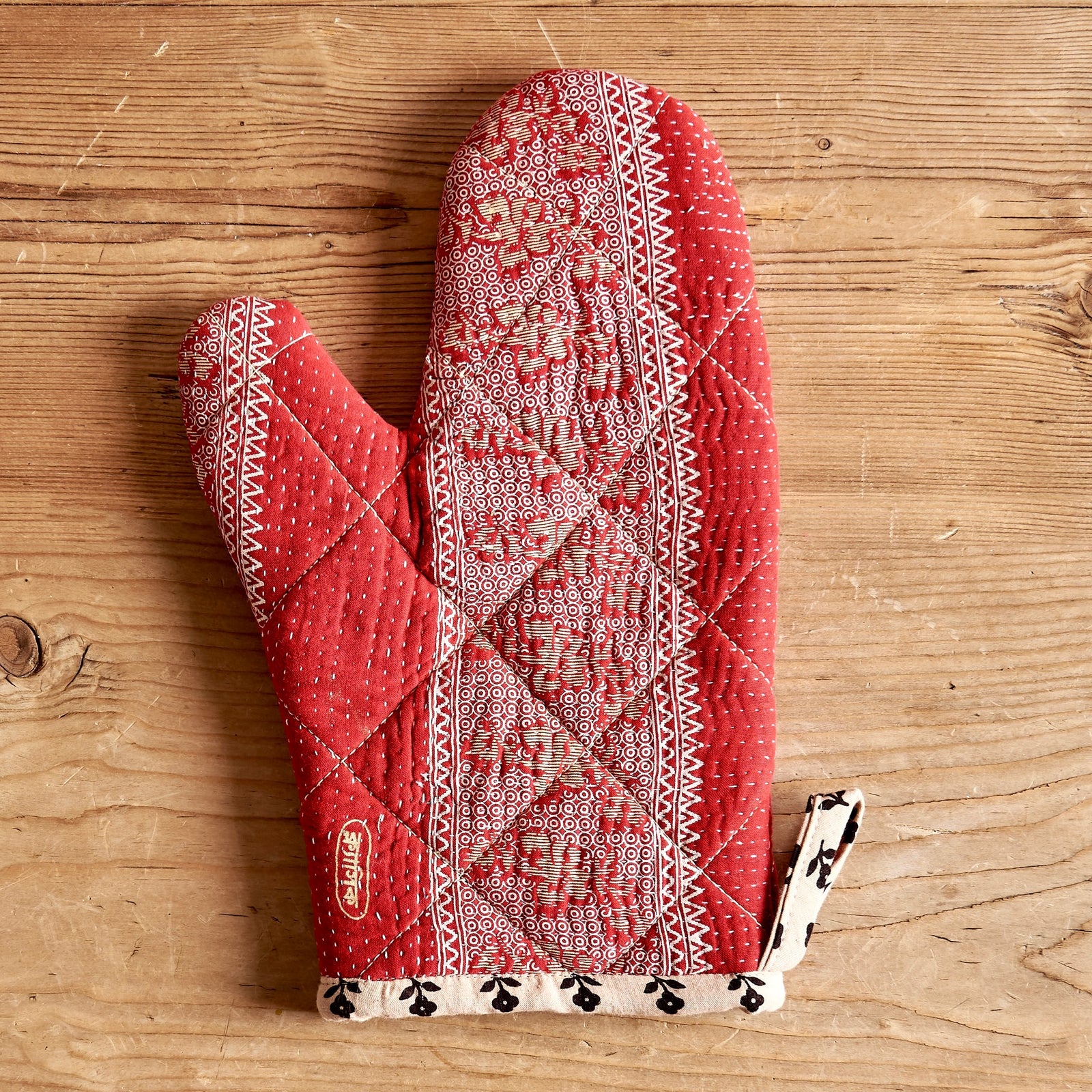 Kantha Quilt Oven Mitt Cutter Brooks