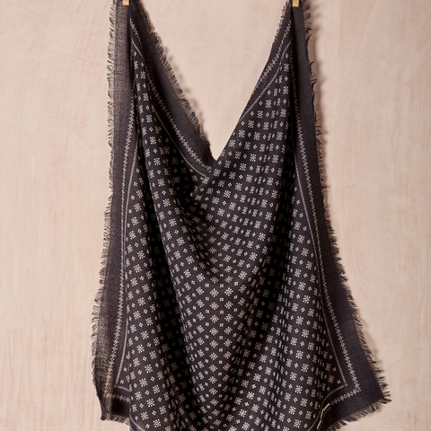 No.676 Wool Foulard