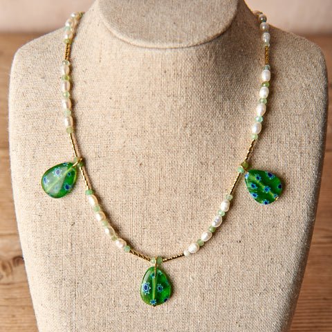 Pearly Leaves Beaded Necklace