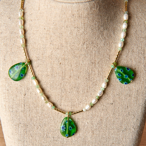 Pearly Leaves Beaded Necklace