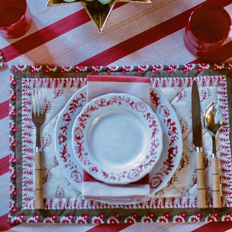 Red Wreath Salad Plates (Pair)